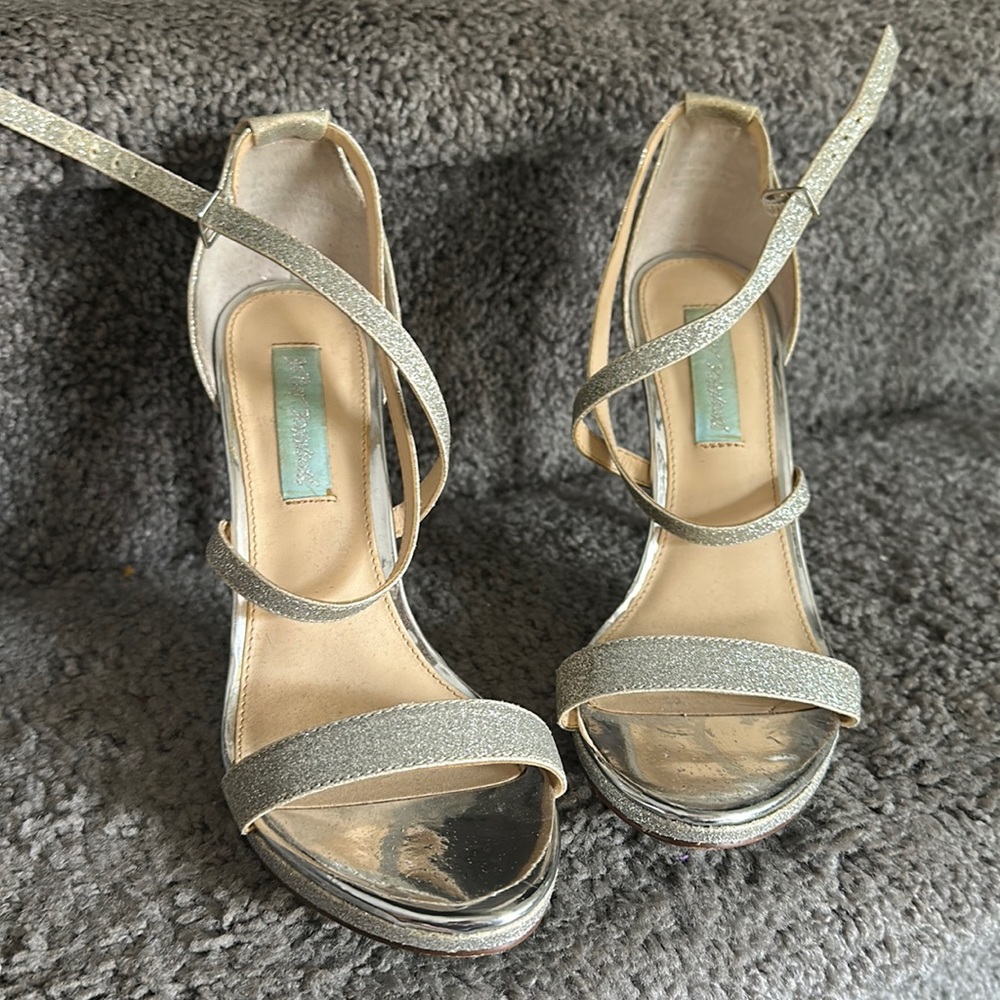 Betsy’s Johnson strapped glitter silver heel